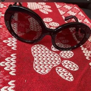 PRADA cat walk AUTHENTIC Sunglasses in black